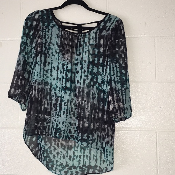 BCX Caged Back Printed Sheer Blouse - Picture 3 of 9